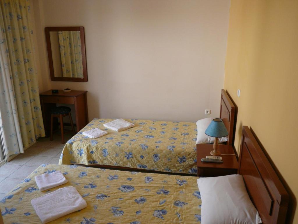 Peter & Tony Rooms Galissas Kamer foto